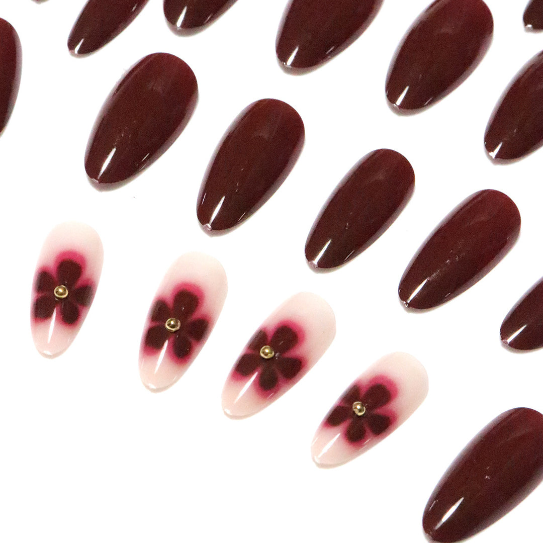 Elegant Floral Design Press-On Nail Art Stornfield