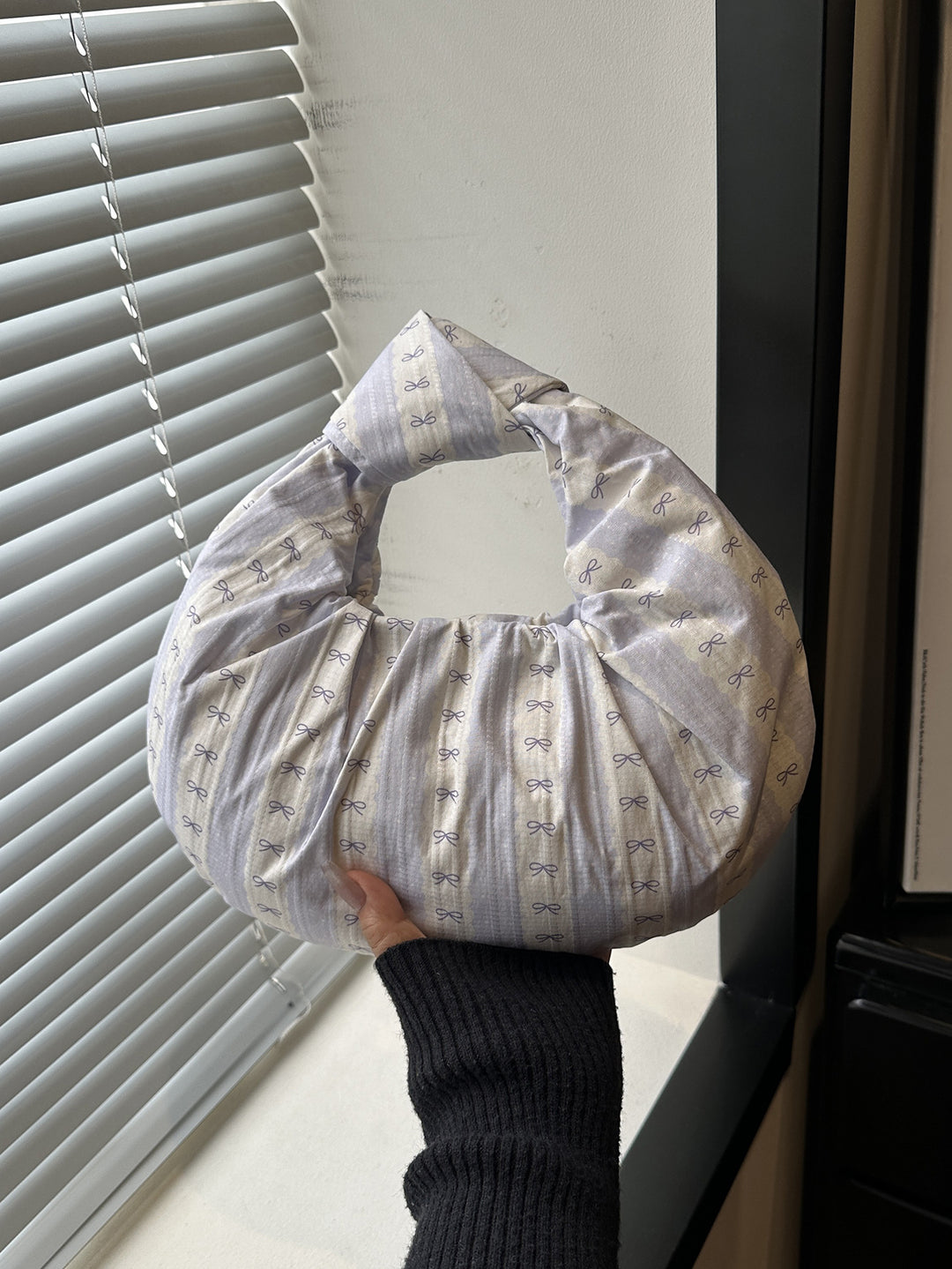 Decorative Bow-Detail Handbag
