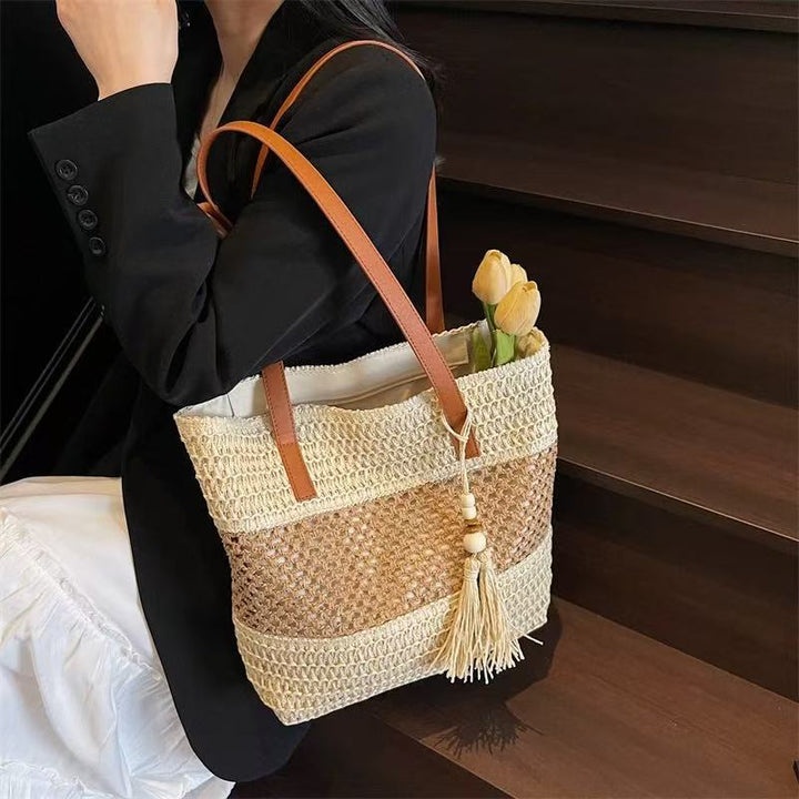 Elegant and Versatile Beach Bag Stornfield