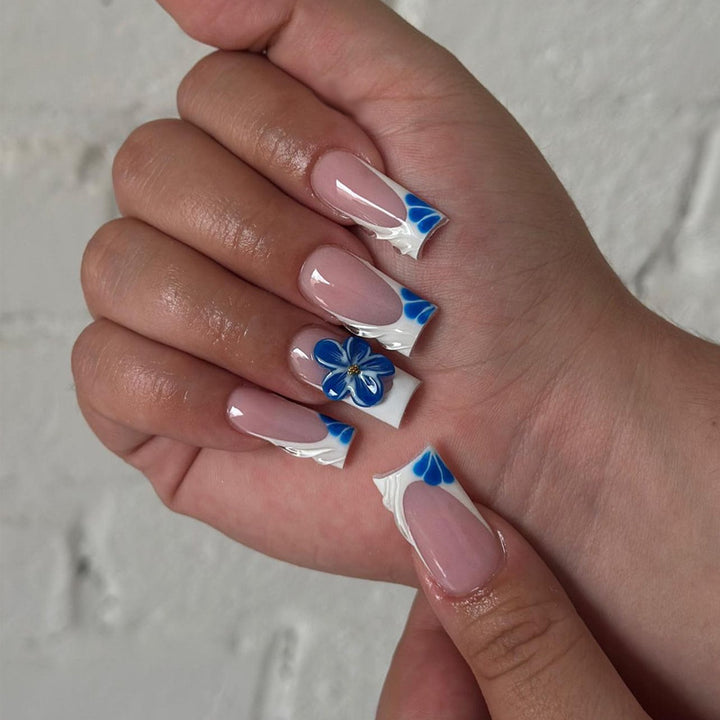Decorative Floral Press-On Nails Set Stornfield