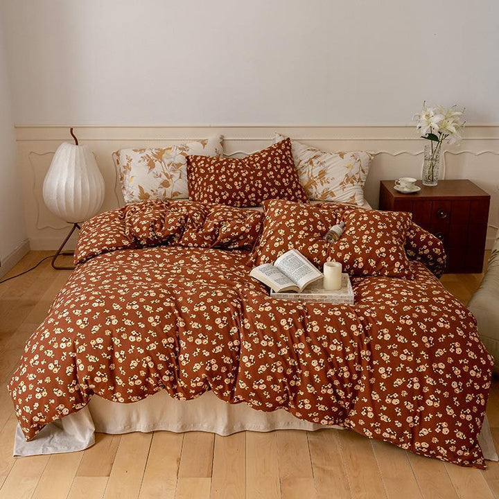 Quilted bedding set with floral vintage look and breathable cotton cover
