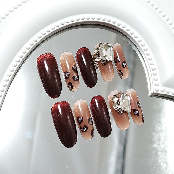 Artificial nails with luxurious glitter accents Stornfield