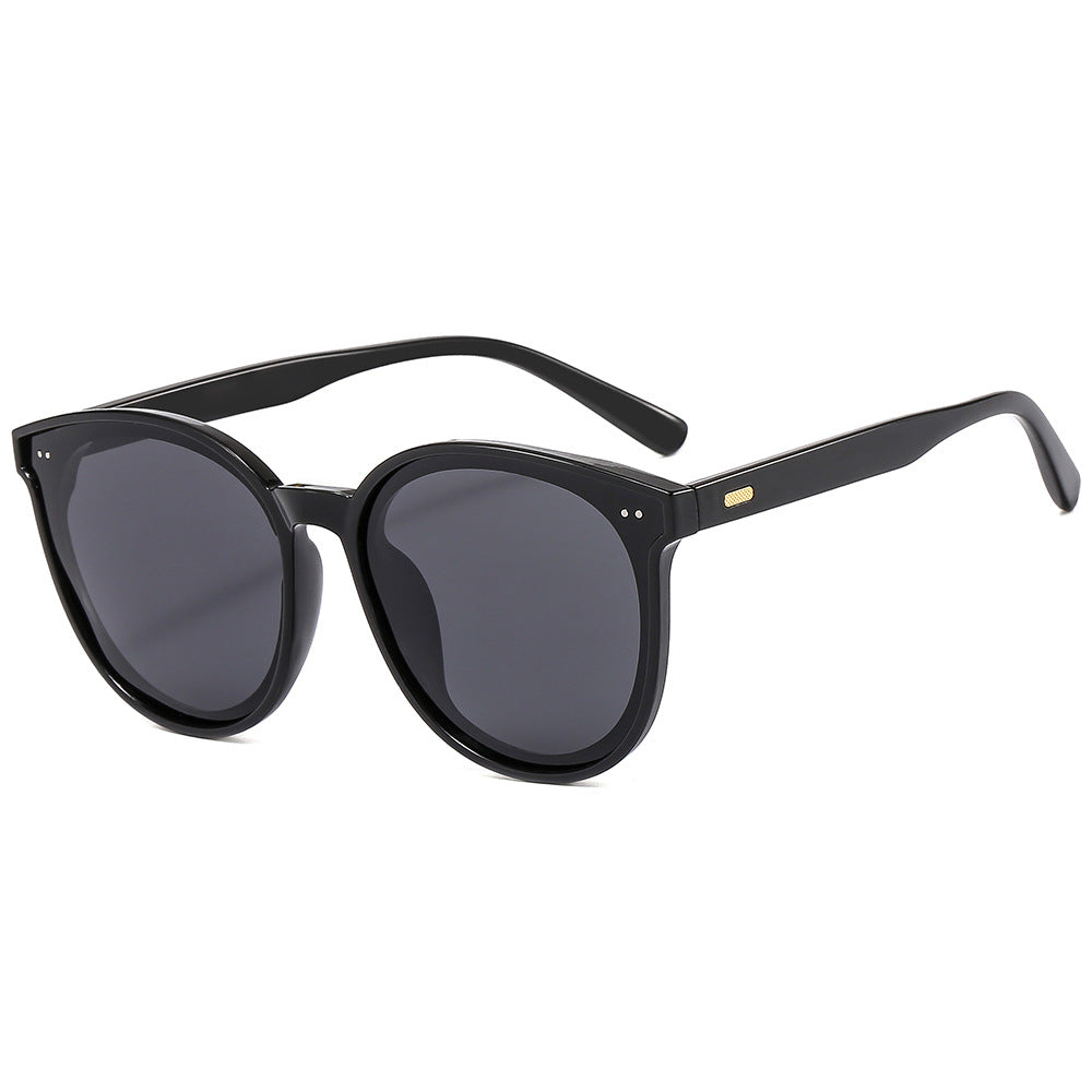 Women's Stylish Sunglasses with Large, Elegant Frame Stornfield