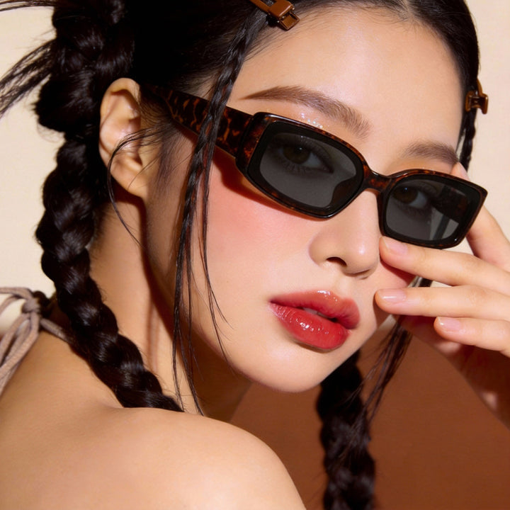 Women's function-optimized sunglasses in modern design Stornfield