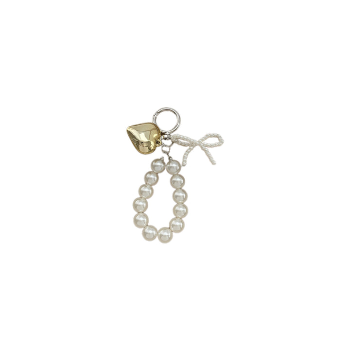 Elegant Pearl Charm Keychain Stornfield