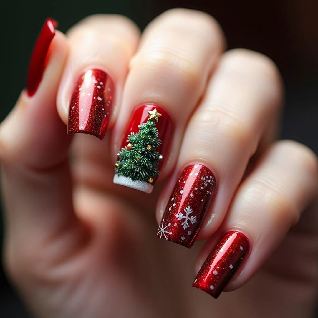 Artificial nails in festive Christmas design Stornfield