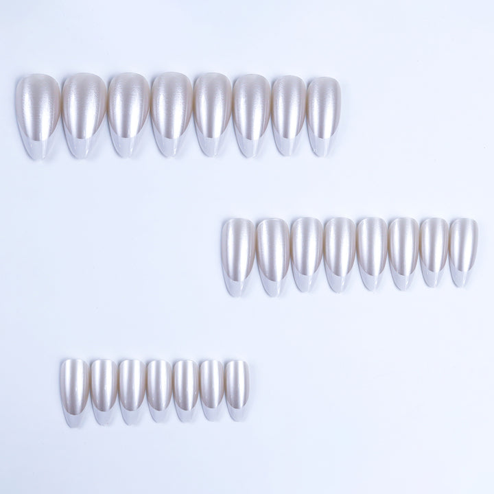 Artificial nails in elegant French tip design Stornfield