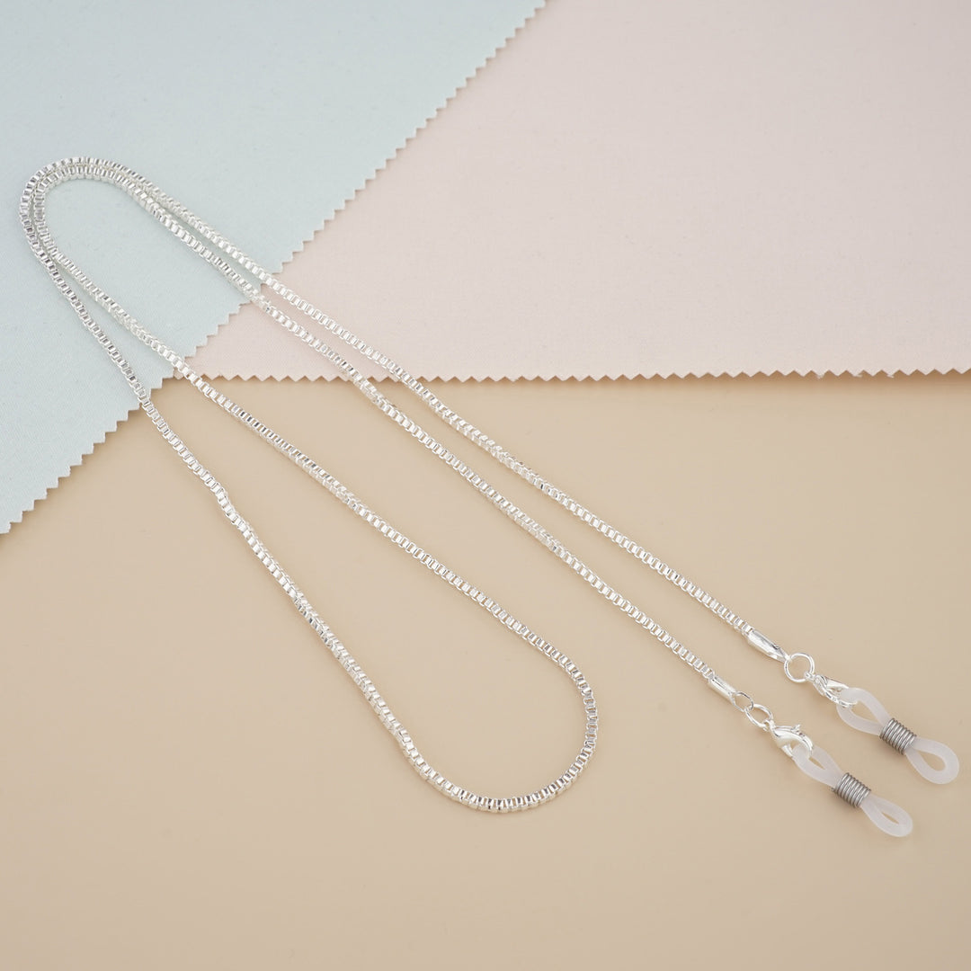 Sleek Metal Eyewear Chain Stornfield