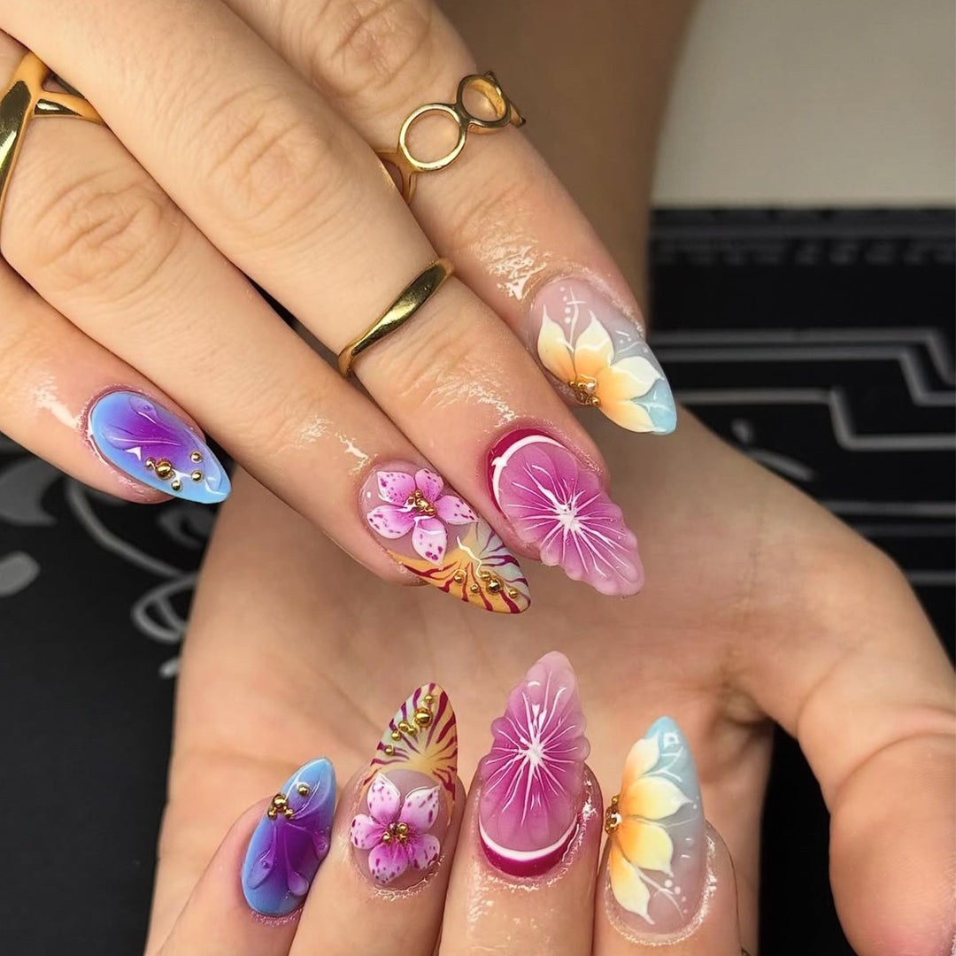 Floral Elegance Nail Art Set Stornfield
