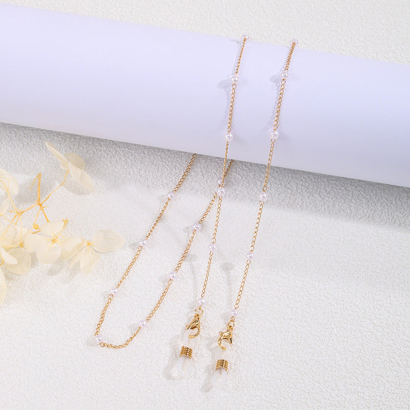Beautifully Crafted Pearl Chain Stornfield