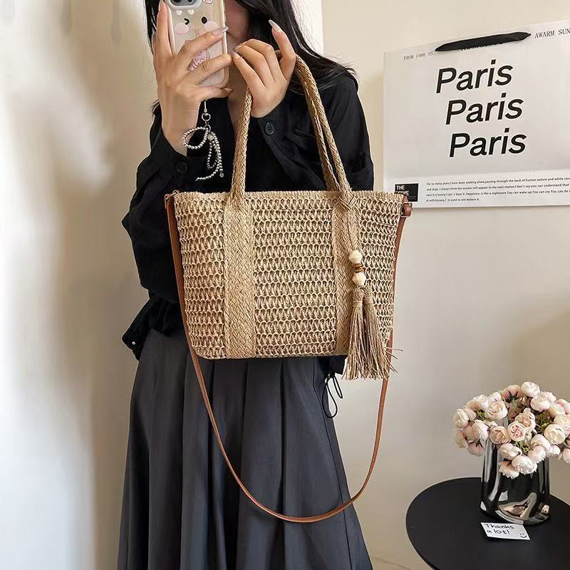 Braided tote bag with tassels and leather details Stornfield