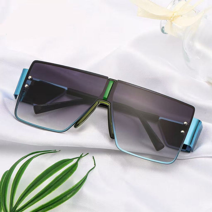 Ladies trendy oversized sunglasses with futuristic design Stornfield