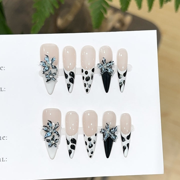 Artistic Floral and Geometric Press-On Nail Set