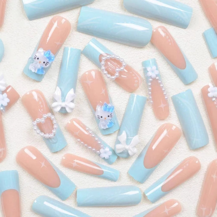 Artificial nail set with playful 3D accents Stornfield
