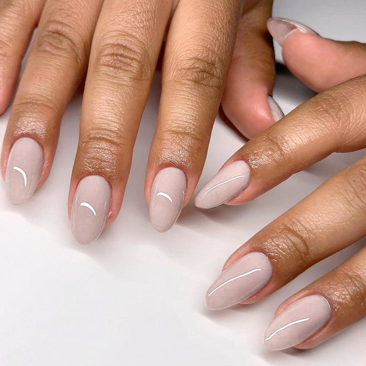 Elegant Almond-Shaped Press-On Nail Set Stornfield