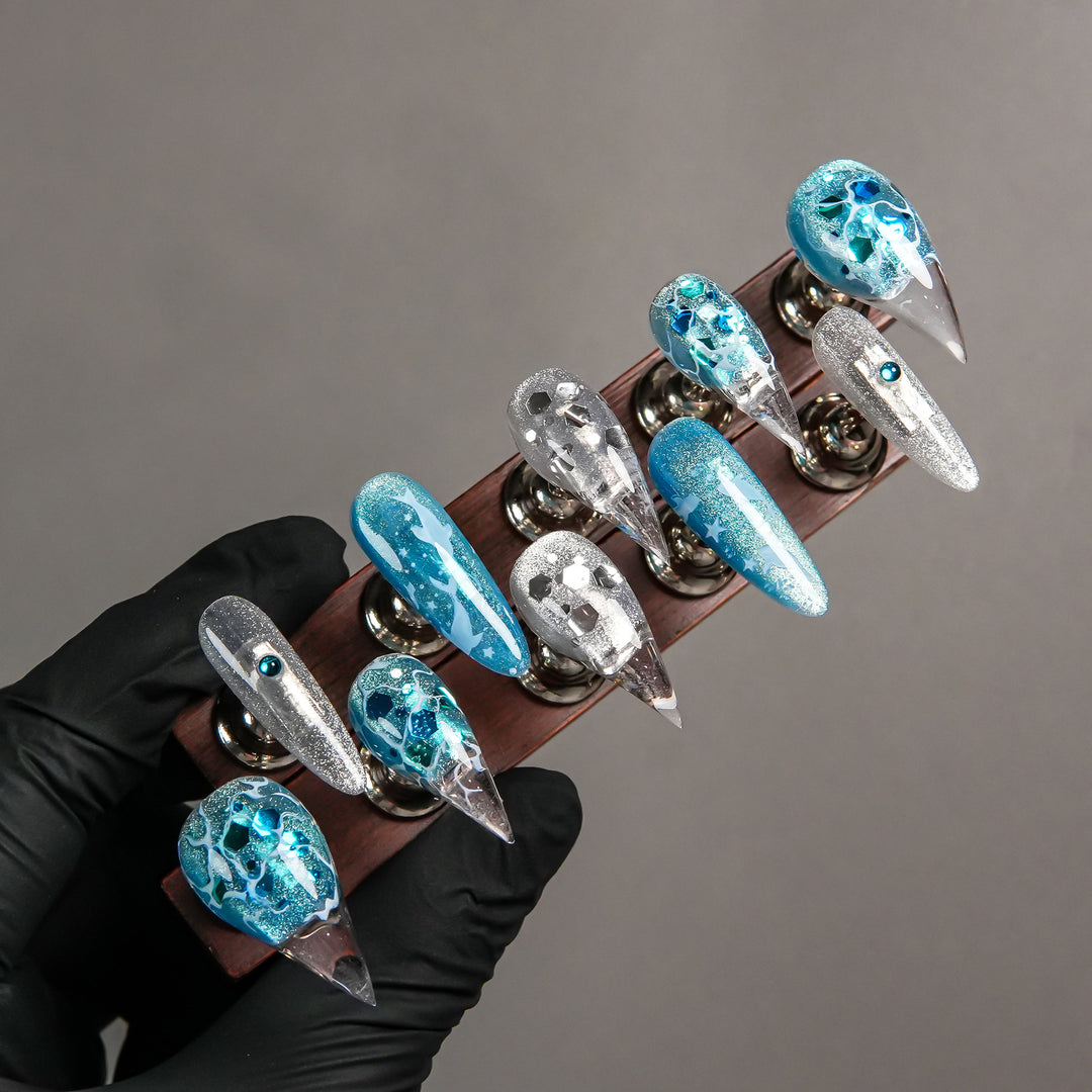 Luxurious Artistic Stiletto Press-On Nail Set