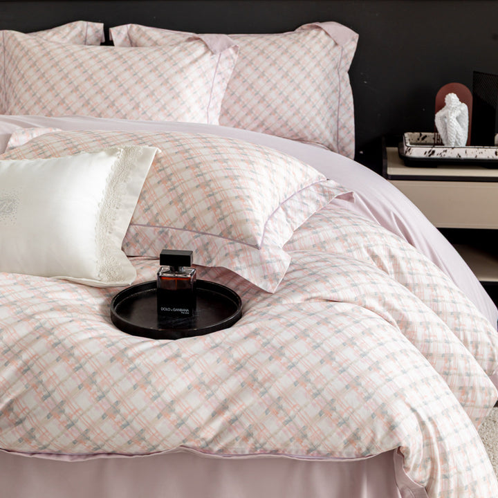 Luxurious cotton satin duvet cover set with watercolor flower pattern