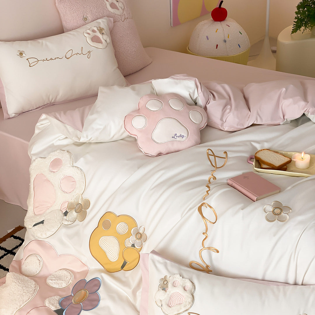 Plush Paw-Appliqué Cotton Sateen Duvet Cover Set