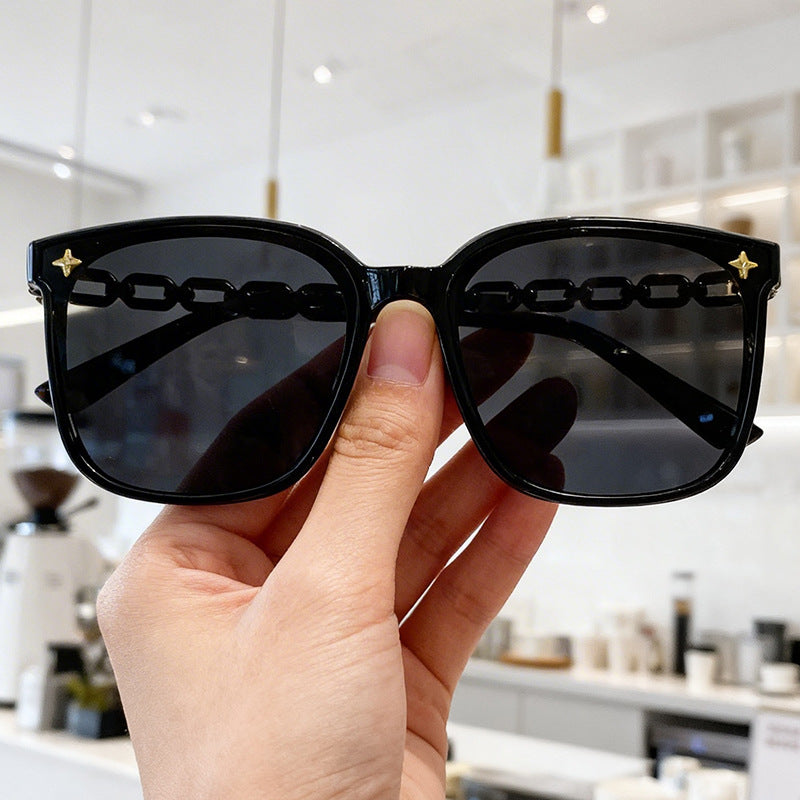 Stylish Oversized Frame Sunglasses Stornfield