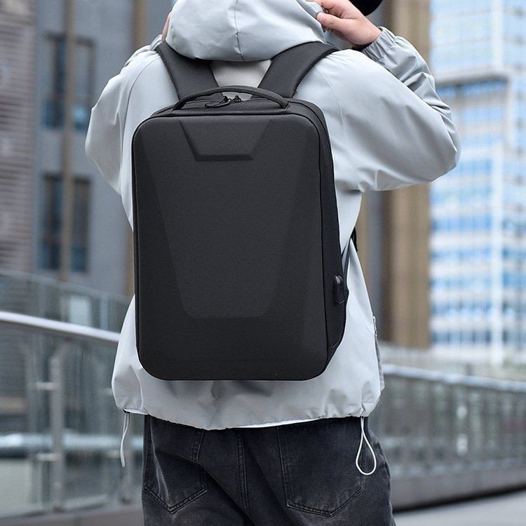 Elegant backpack with innovative hardcase Stornfield