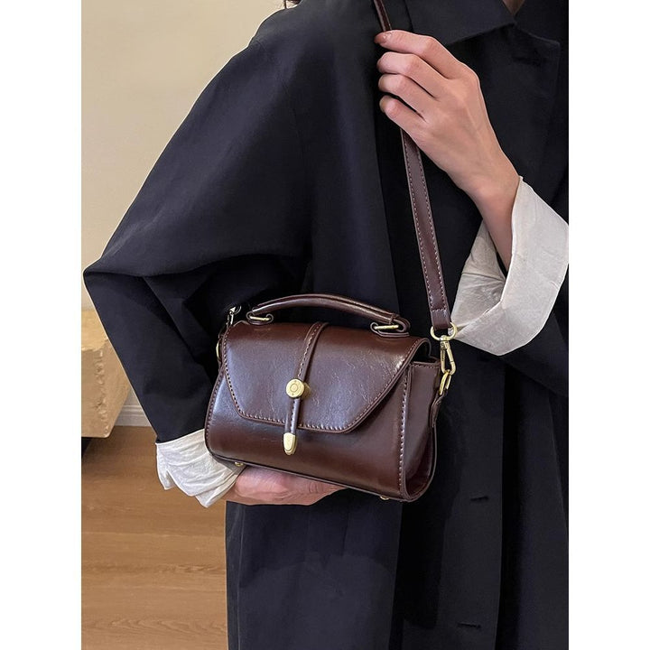 Vintage-Inspired Leather Handbag Stornfield
