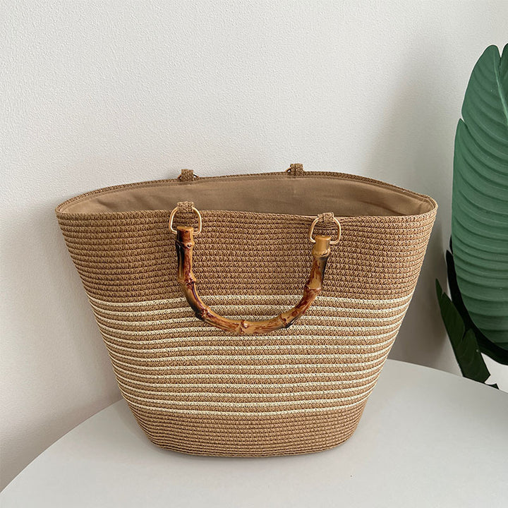 Stylish straw bag with high-quality wooden handle Stornfield