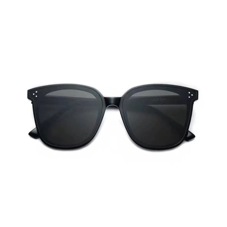 Ladies Oversized Sunglasses with Elegant Design Stornfield
