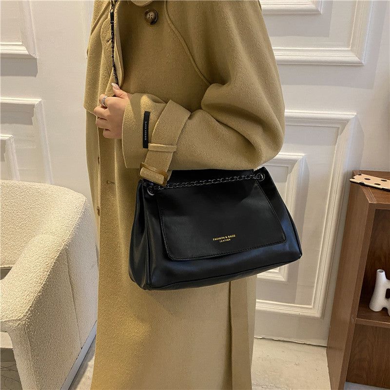 Elegant Chain-Detail Shoulder Handbag