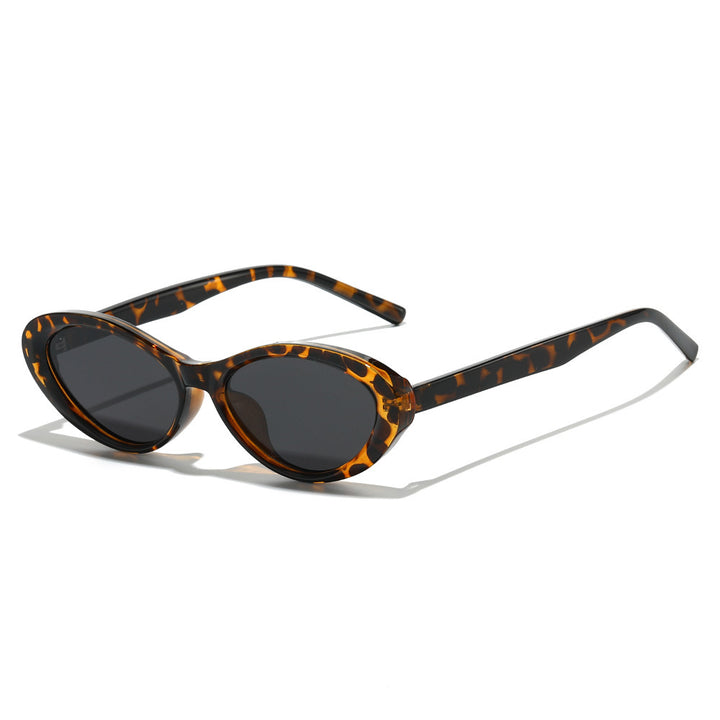 Retro-Inspired Bold Cat-Eye Sunglasses Stornfield