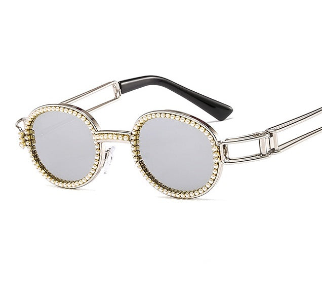 Women's feminine designer sunglasses with extravagant frame Stornfield