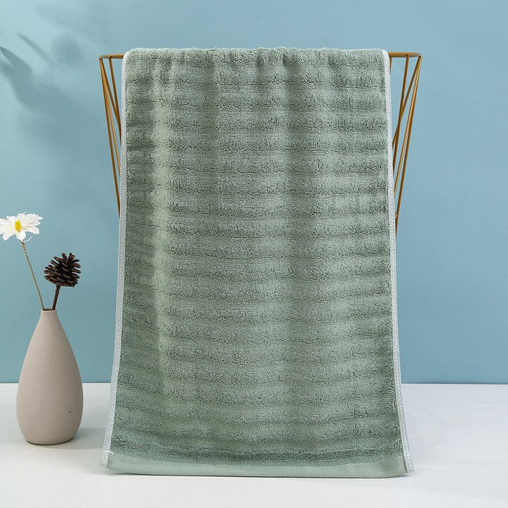High-quality terry bath towel with elegant structure Stornfield