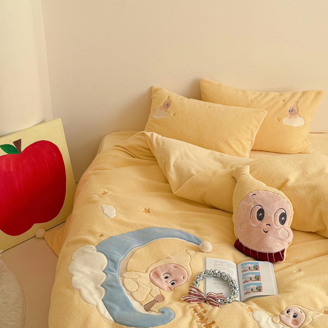 Plush Microfiber Embroidered Baby Moon Duvet Cover Set with Appliqué Pillow Shams