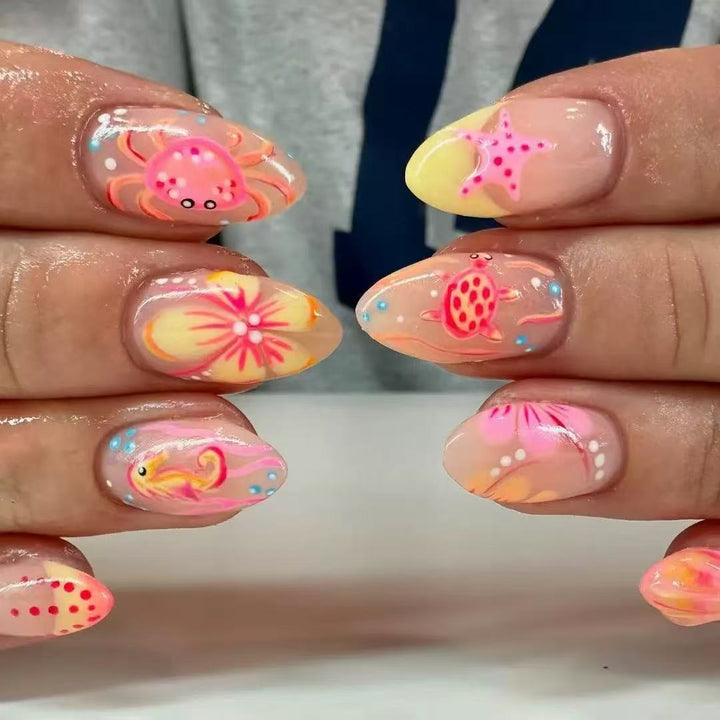 Nail set with maritime design and vibrant 3D motifs Stornfield