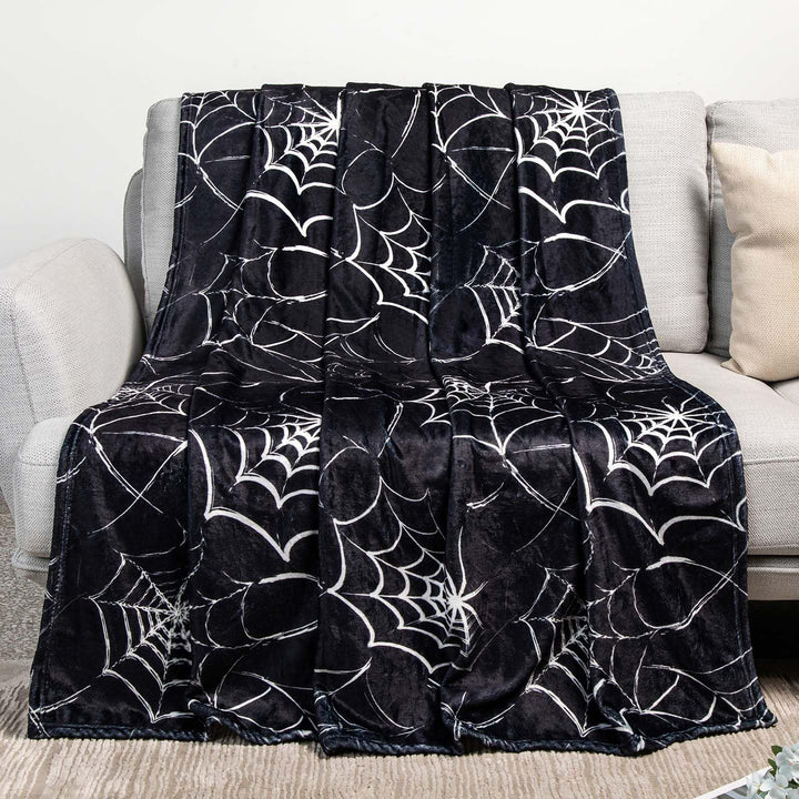 Artistic Butterfly-Inspired Fleece Blanket
