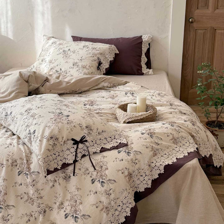 Luxurious cotton-linen bedding set with floral print and crochet lace