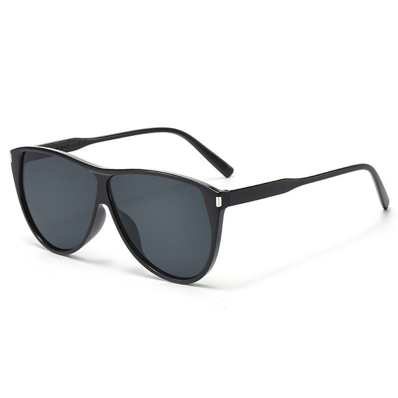 Ladies modern Cat-Eye sunglasses with protective UV filter and stylish frame Stornfield