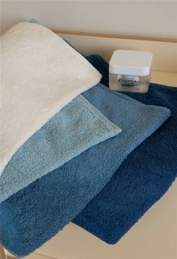 Plush Cotton Bath Towel Set with High-Absorbency Quick-Dry Weave