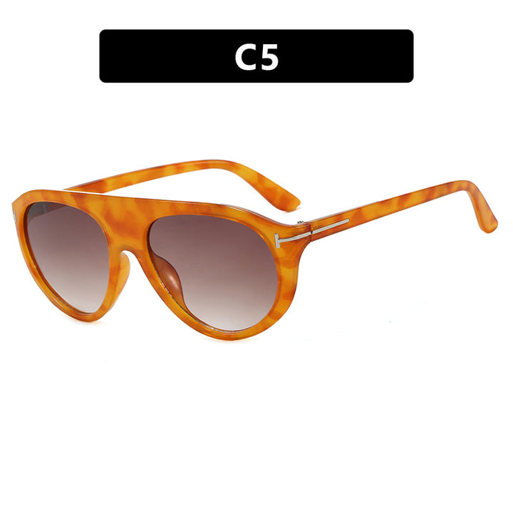 Women's Cat-Eye Sunglasses with protective UV filter and mirrored lenses Stornfield
