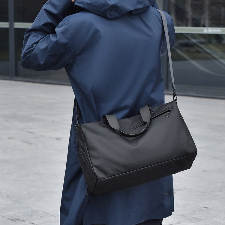 Multifunctional Sports and Travel Bag Stornfield