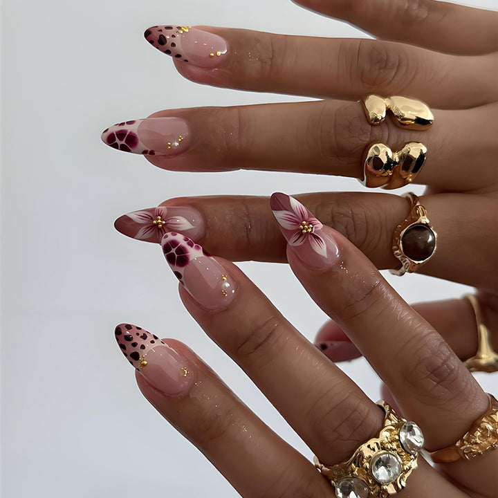 Acrylic nail set with floral and modern decorations Stornfield