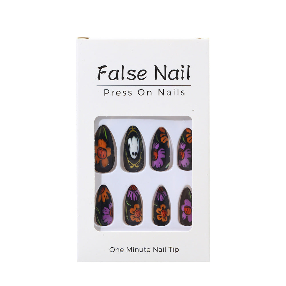 Artificial nails with creative Halloween design Stornfield