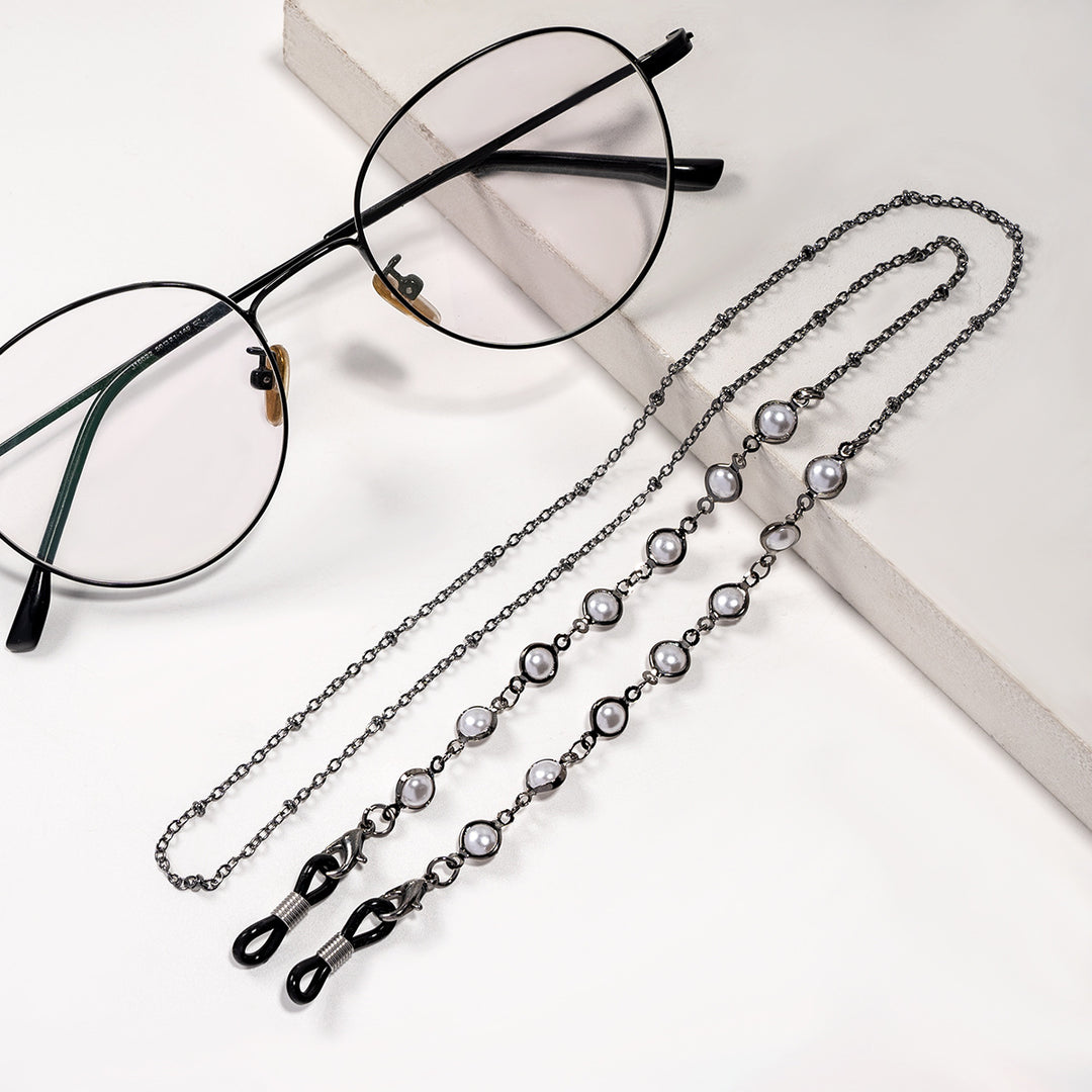 Elegant Pearl Beaded Eyewear Chain Stornfield
