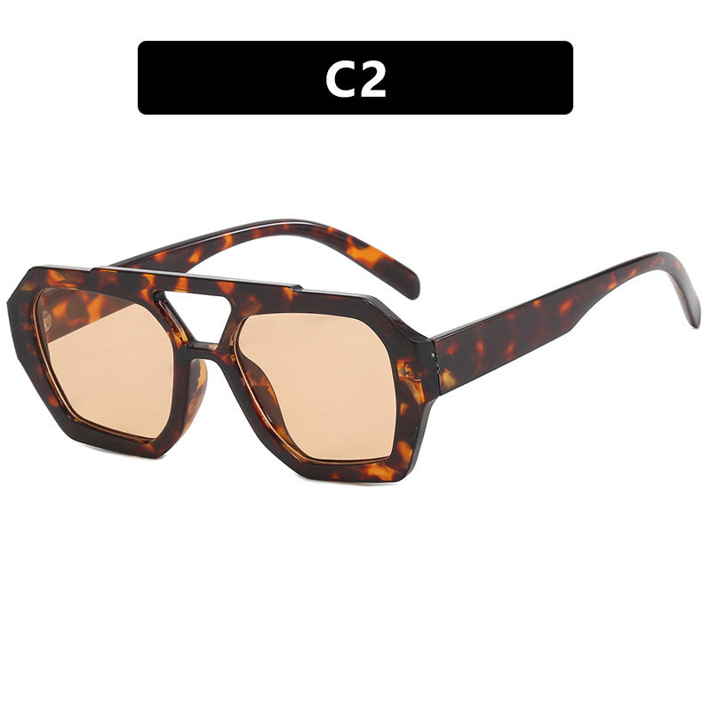 Women's geometric sunglasses made of durable plastic with polarized lenses Stornfield