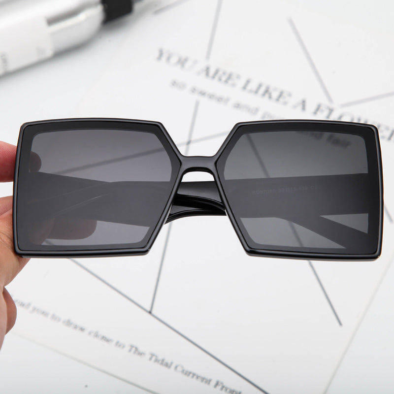 Women's Fashionable oversized sunglasses in modern hexagon design Stornfield