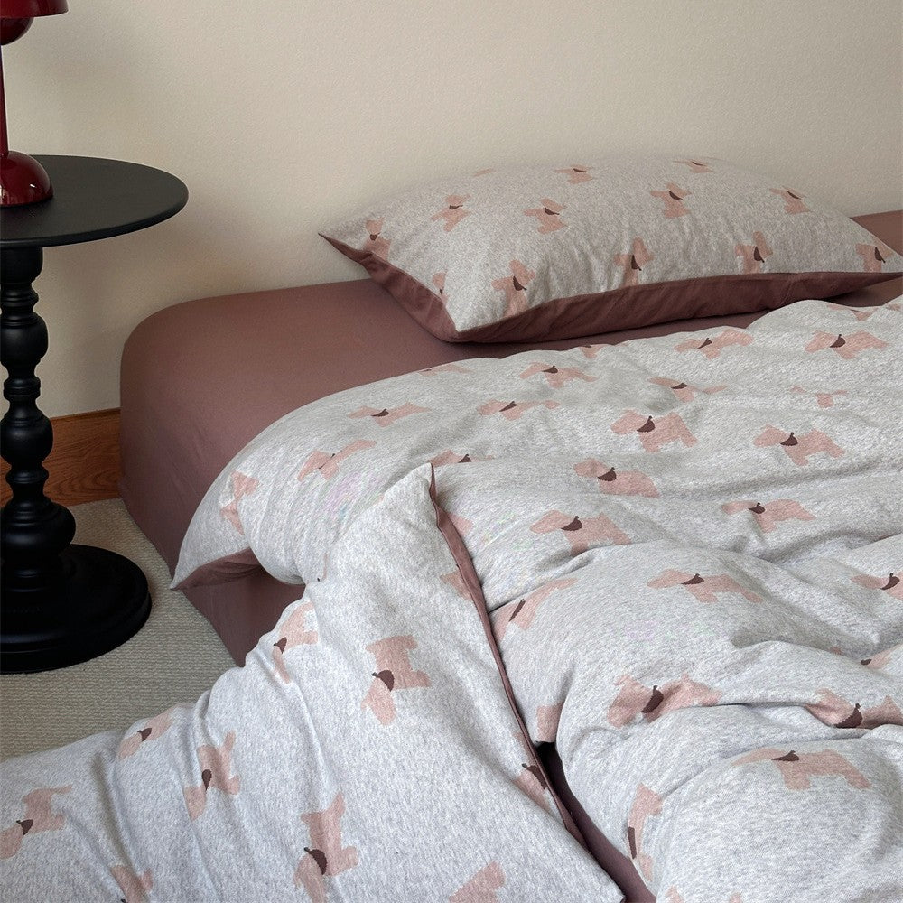 Bedding set made of cotton percale with delicate cherry motif and reversible easy care