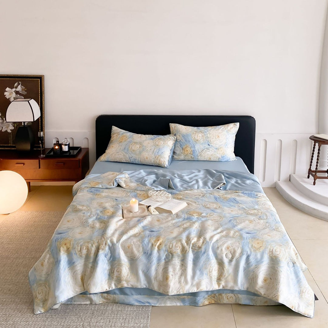 Bedding set made of cotton satin with subtle heart jacquard and silky glossy finish Stornfield
