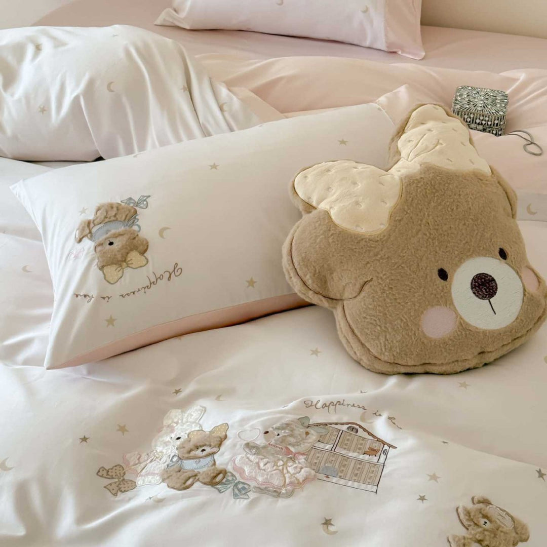 Luxurious children's bedding set made of cotton satin with teddy bear motif