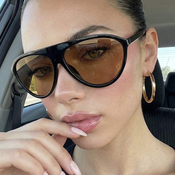 Women Sporty Sunglasses with Modern Protective Design Stornfield