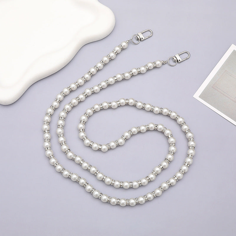 Elegant Beaded Eyewear Retainer Stornfield