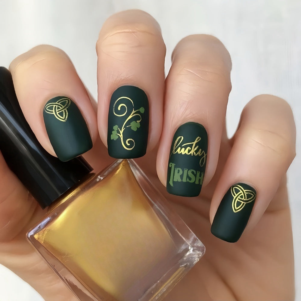 Stylish Irish Motif Kunstnägel Stornfield